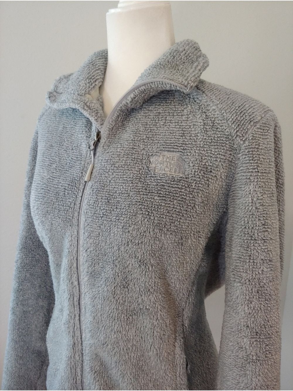 The North Face Women's Light Gray Fleece Jacket size Large